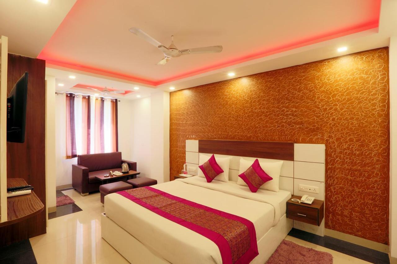 Green Plaza At Airport Hotel New Delhi Ngoại thất bức ảnh