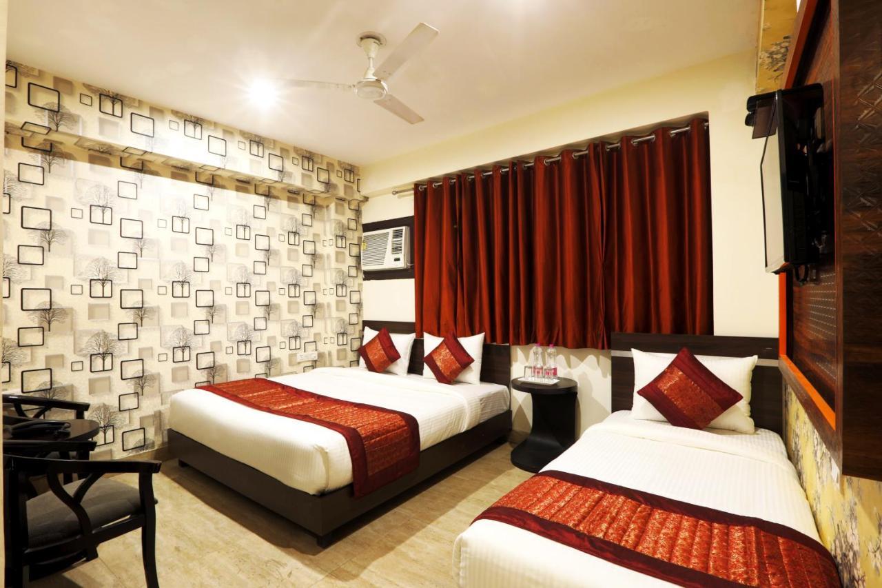Green Plaza At Airport Hotel New Delhi Ngoại thất bức ảnh