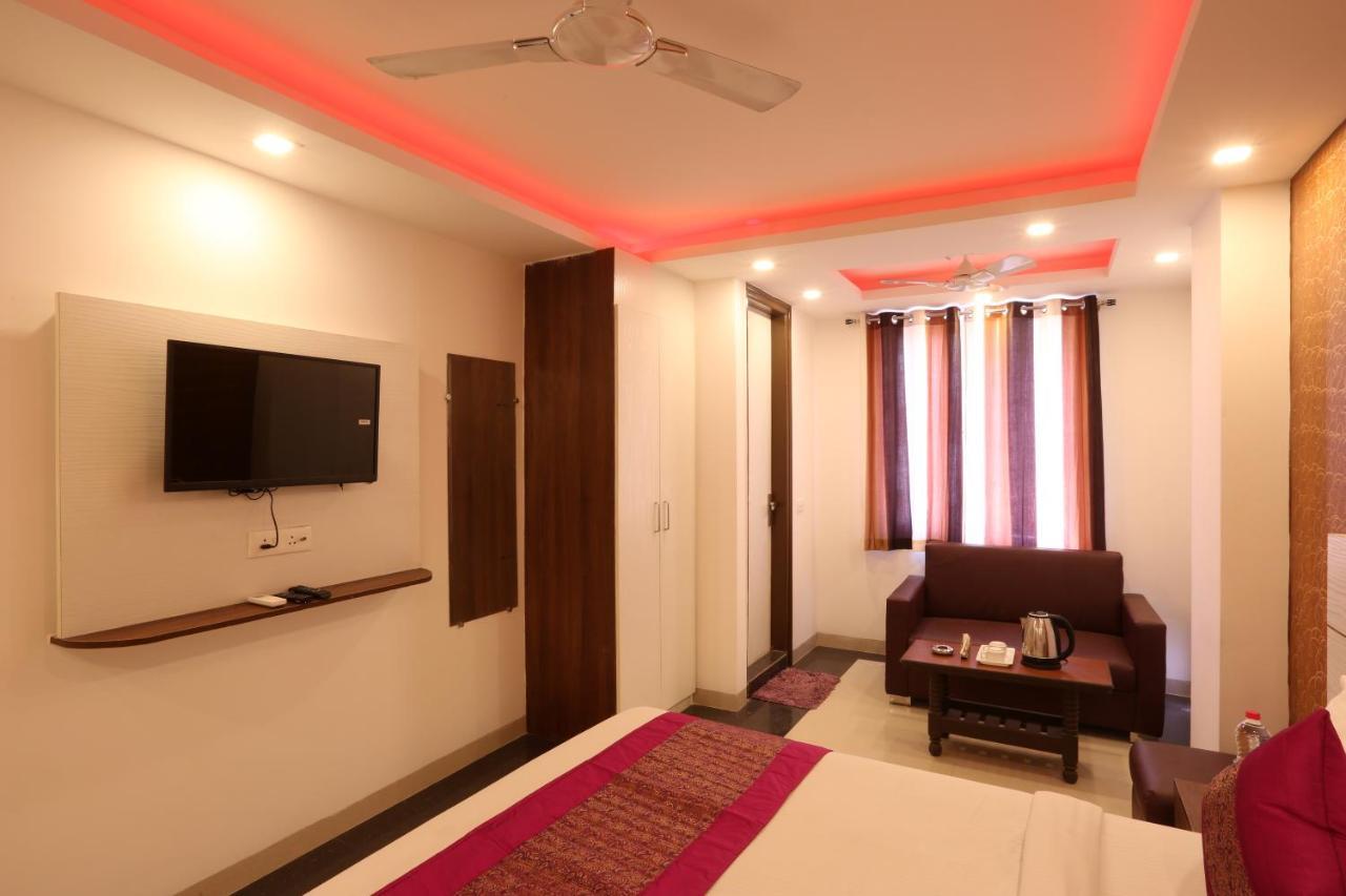 Green Plaza At Airport Hotel New Delhi Ngoại thất bức ảnh